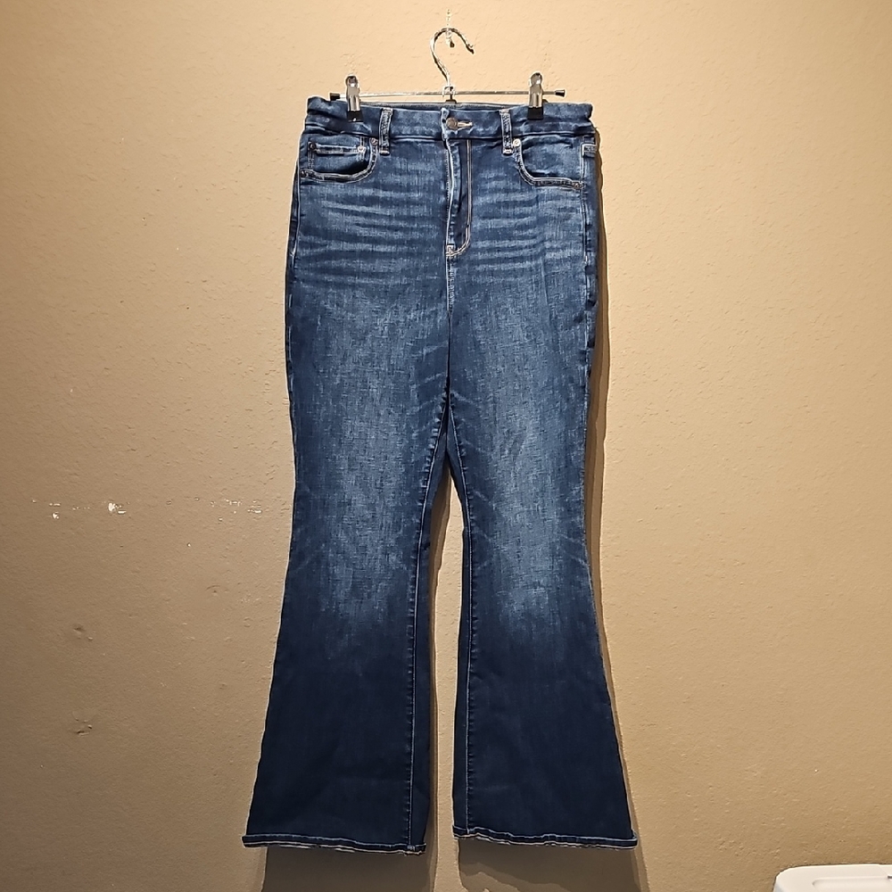American Eagle Curvy Super High Rise Flare Size 8 short